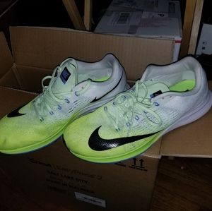Running shows nike zoom elite 6
